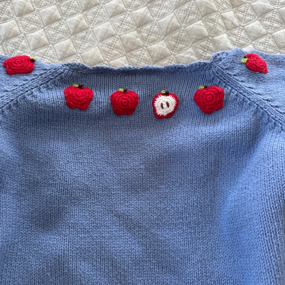 Apple Sweater - Picture 4 of 4